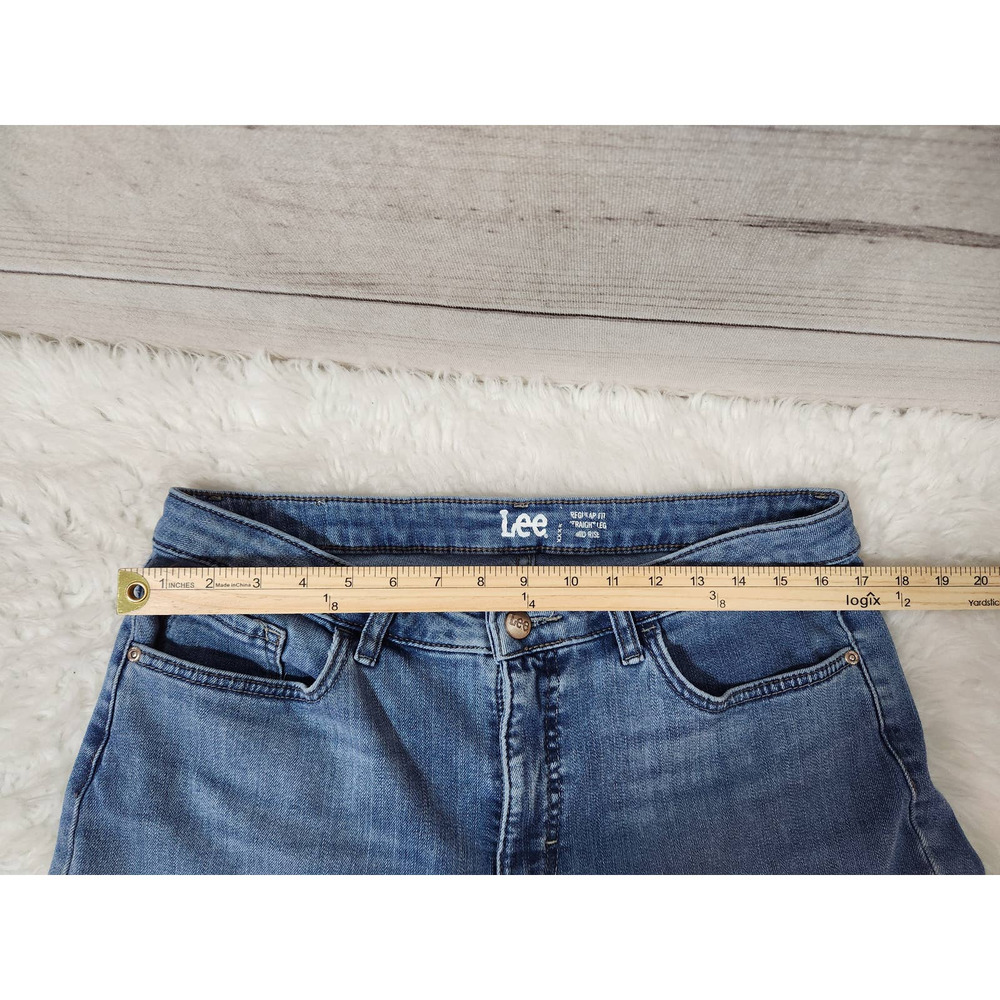 Lee Women's‎ Blue Solid Stretch Mid Rise Regular Fit Straight Leg Jeans Size 14P - Picture 5 of 7